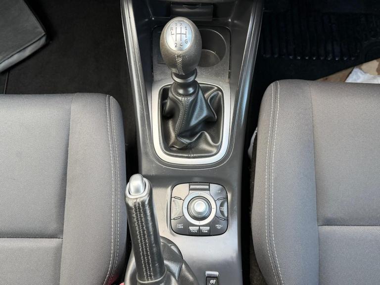 2011 Renault Megane 1.6 16V Dynamique TomTom Euro 5 3dr COUPE Petrol Manual