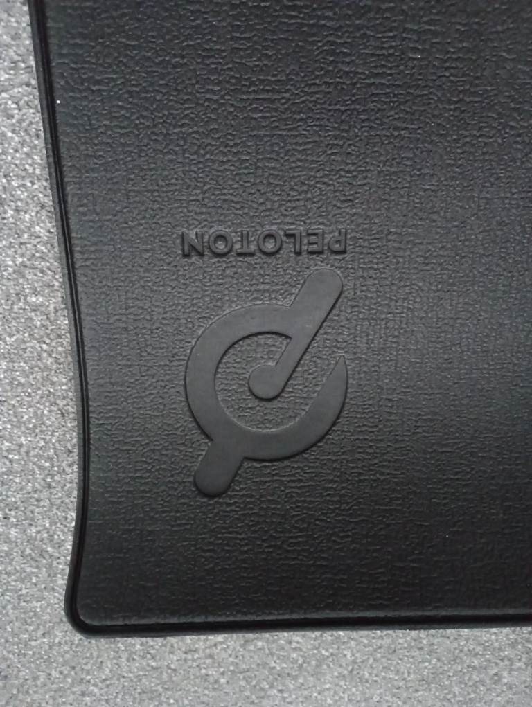 Peloton bike mat 