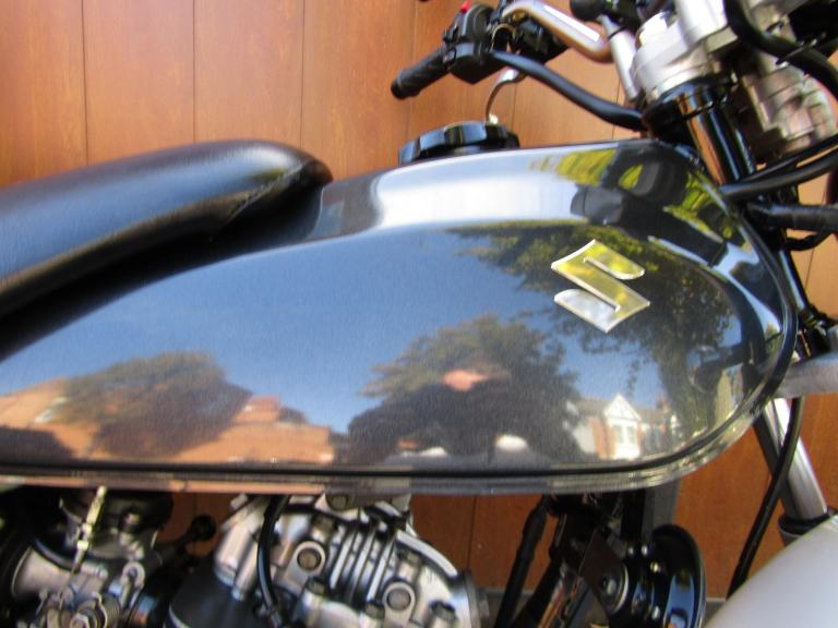 SUZUKI RV 125 VANVAN * 3720 MILES *WOW * AMAZING CONDITION * TOP BOX * 