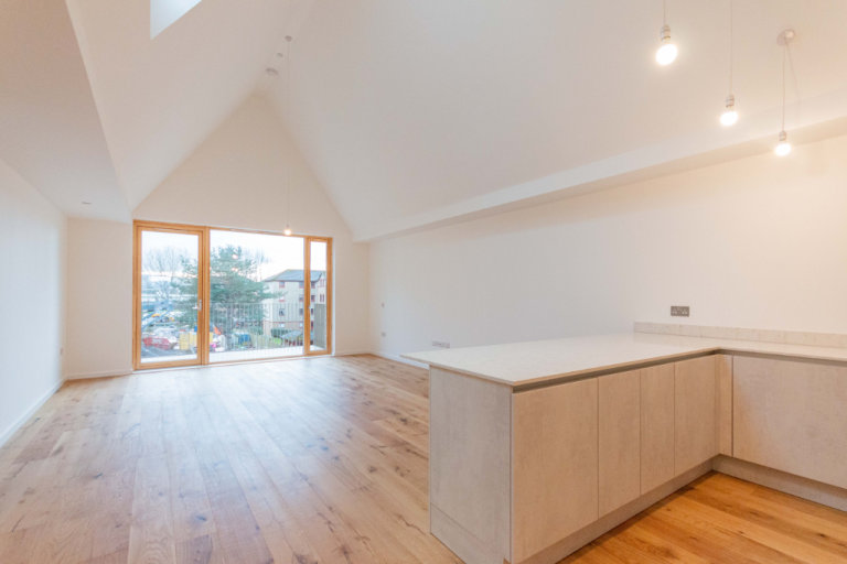 Newly built, 3 bedroom, (not HMO) family home in Corstorphine, unfurnished – available June
