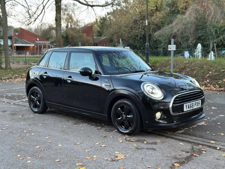2018 MINI Hatch 1.5 Cooper Classic II 5dr Auto HATCHBACK PETROL Automatic