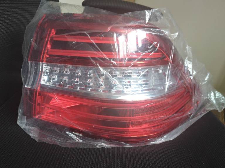 Right Outer LED Rear Tail Light For Mercedes-Benz ML-Class W166