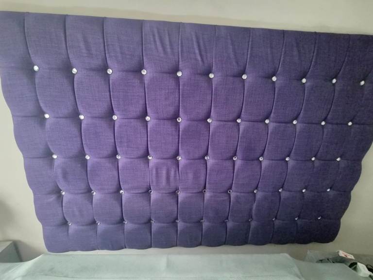 Wall mounted headboard