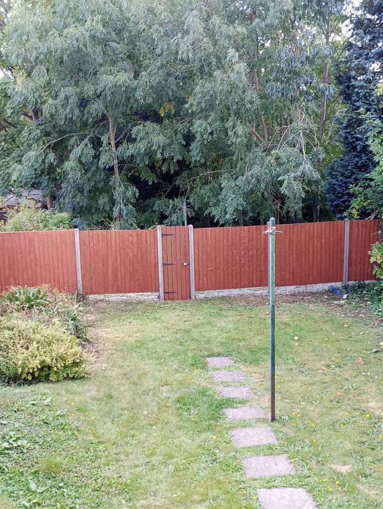 Wooden fence post wanted 