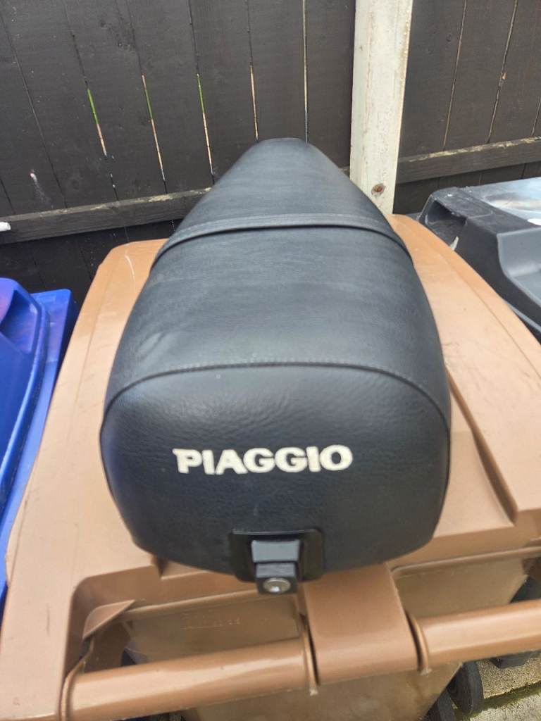 Vespa px seat