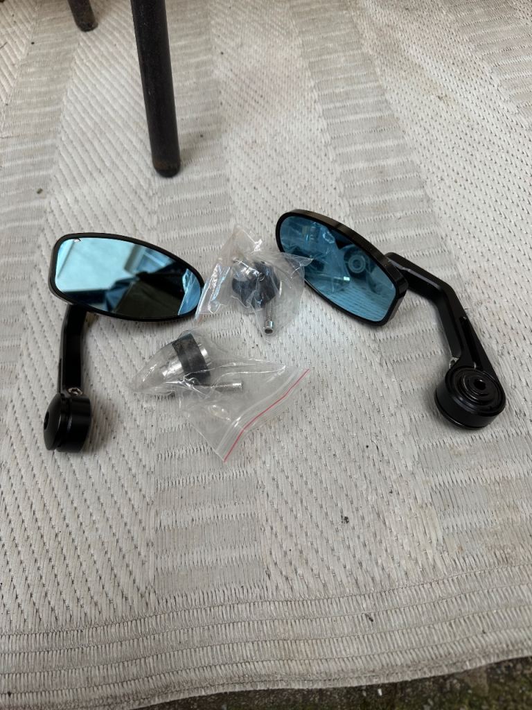 Bar end mirrors 