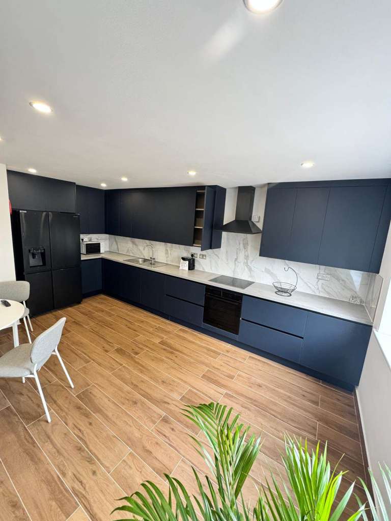 6 wonderful spacious rooms in South Ruislip