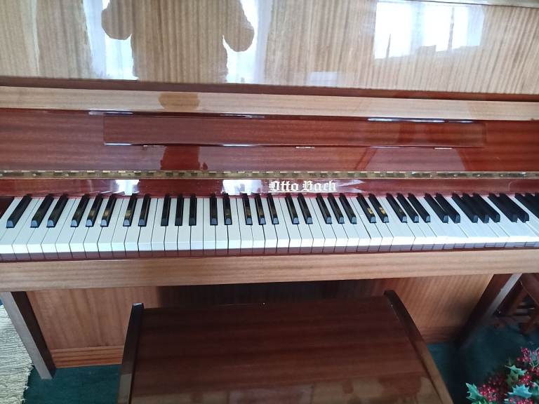 Otto Bach piano