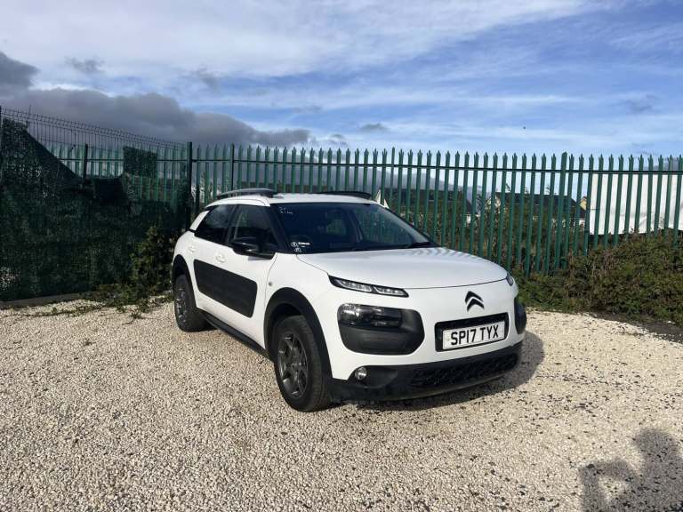 2017 Citroen C4 Cactus 1.2 PureTech [82] Feel 5dr HATCHBACK PETROL Manual