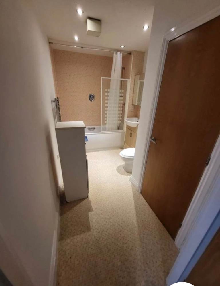  2 Bed, 1 Bath Flat in Coventry