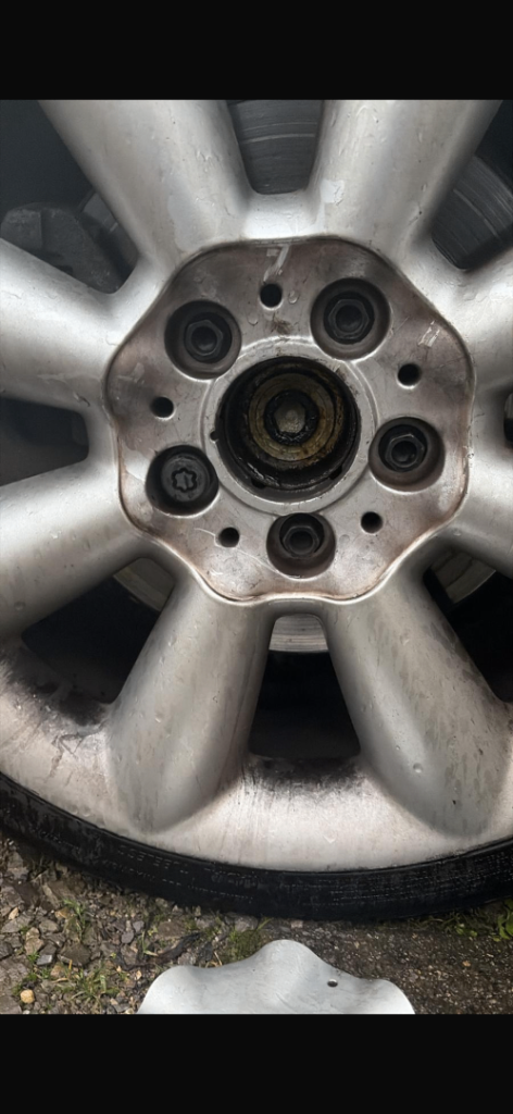Mini cooper s 2017 alloys 18"