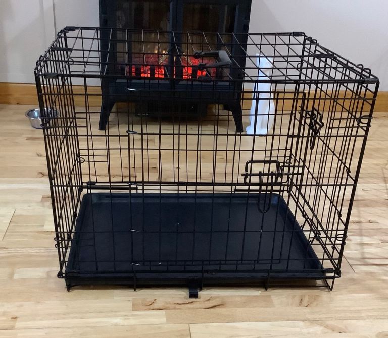 SMALL DOG/PUPPY CRATE WITH COVER 24”