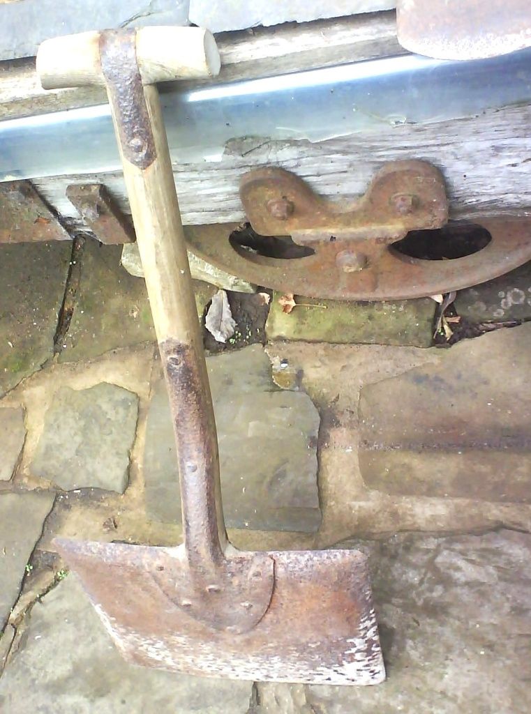 STEAM engine shovel.very old vintage.for display or decor.braced curved riveted steel. 