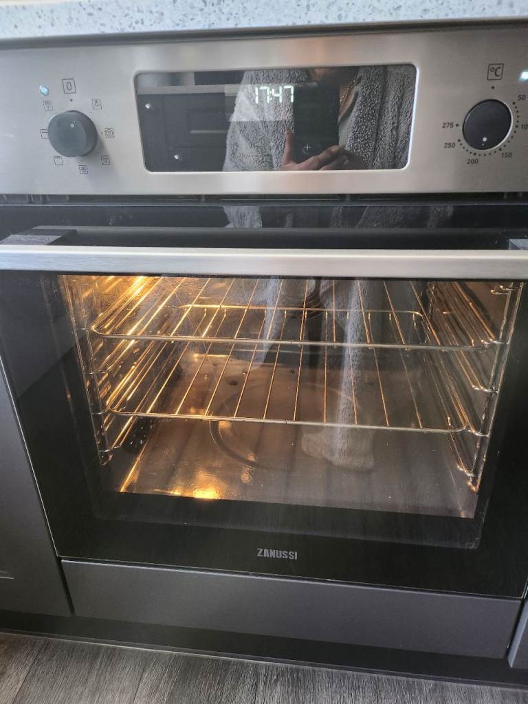 Good oven for sale