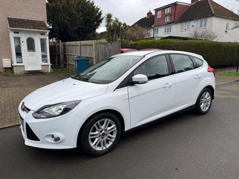 Ford, FOCUS, Hatchback, 2013, Semi-Auto, 1596 (cc), 5 doors