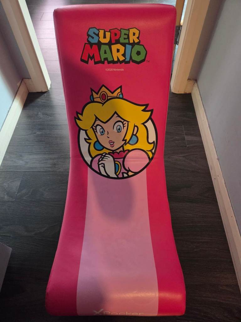 Super Mario Princess Peach Gaming Chair – Pink, Good Condition