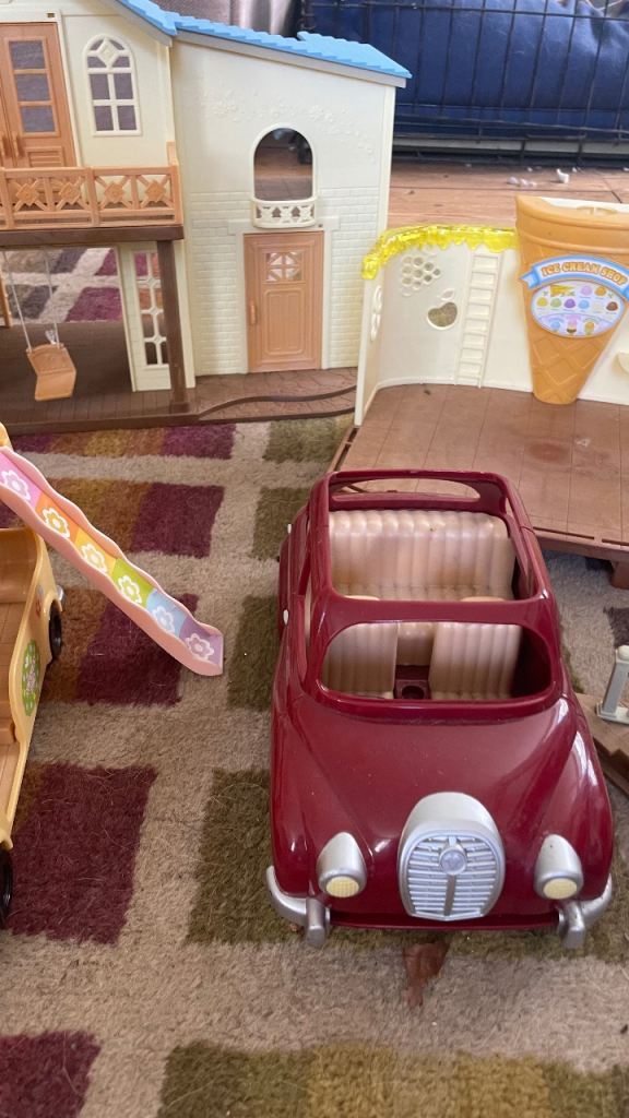 Sylvanian families family car 