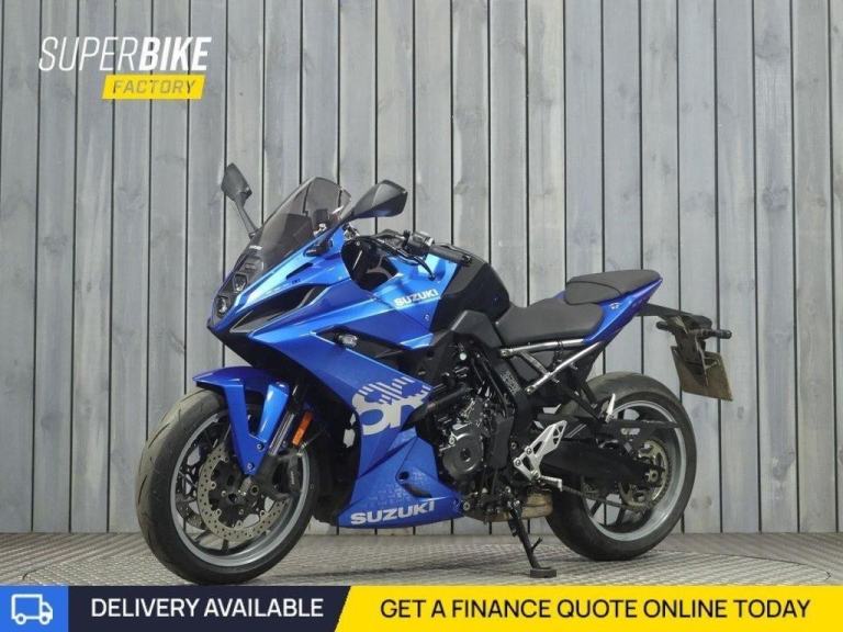 2025 75 SUZUKI GSX-8R