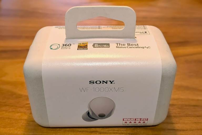 WF-1000XM5 Premium Truly Wireless Noise Cancelling Earbuds | Silver - Brand New