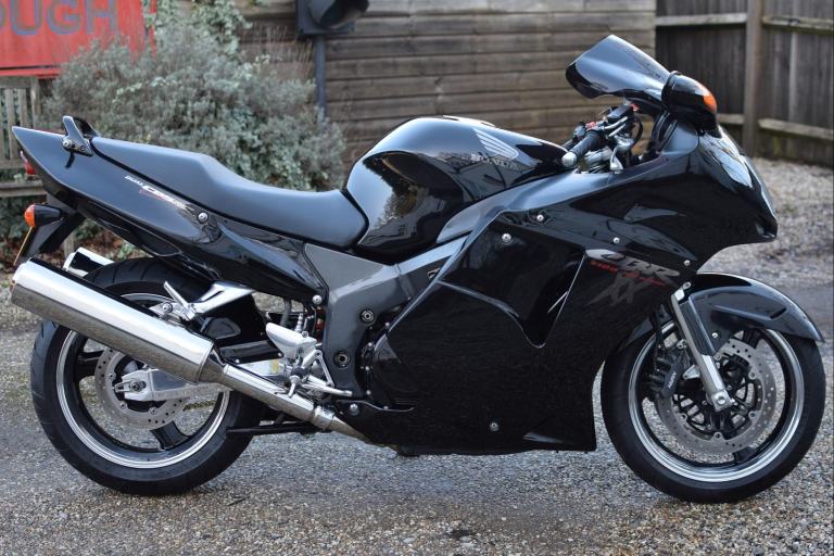 Honda CBR1100XX-V Super Blackbird (Exceptional, Show Bike) 1997 R Reg *VIDEO*