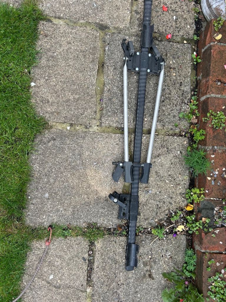 Halfords Deluxe Roof Mount Bike Carrier - Good Condition