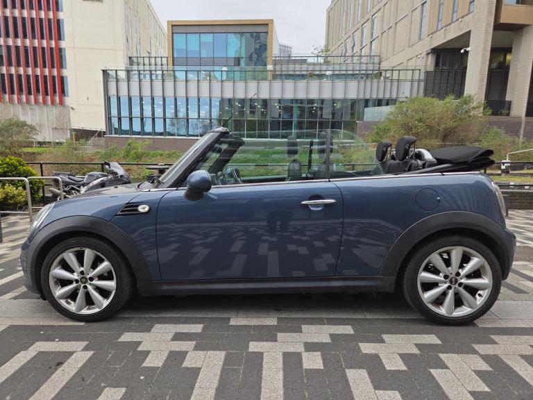 MINI CONVERTIBLE 1.6 COOPER D DIESEL MANUAL 2DR *£20 ROAD TAX + 12 MONTH'S MOT*