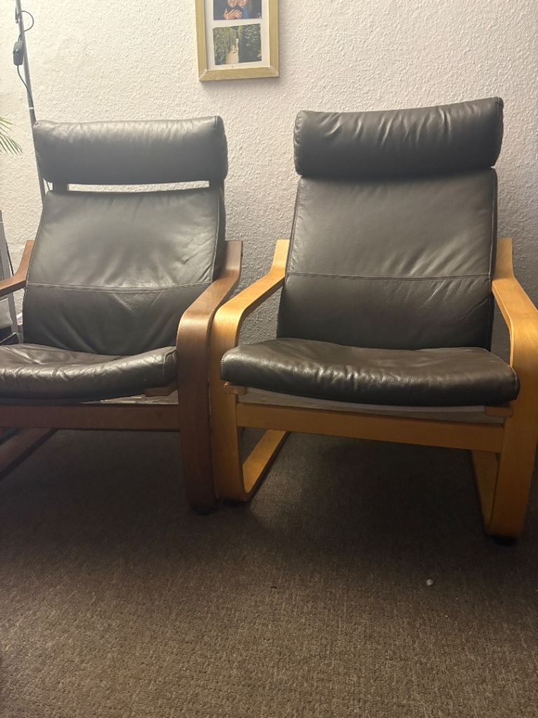 Pair of Dark brown Leather Armchairs - Good Condition