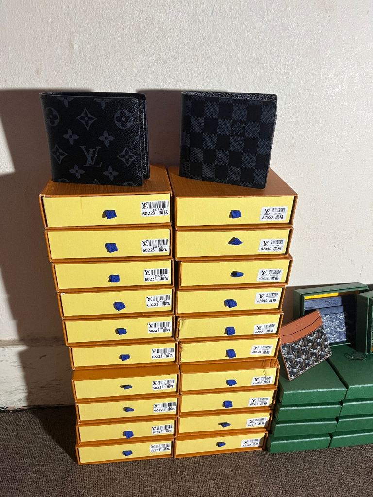 LV wallet