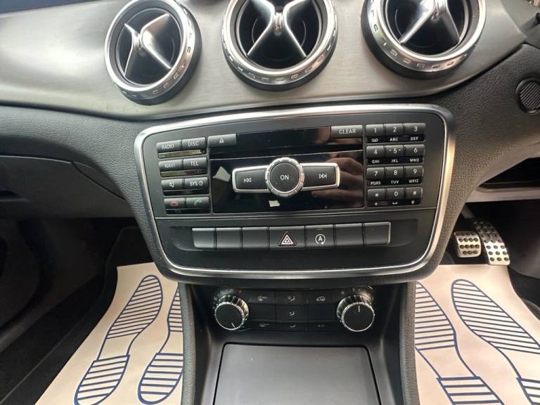 2015 Mercedes-Benz GLA 2.1 GLA200 CDI AMG Line SUV 5dr Diesel Manual Euro 6 (s/s) (136 ps) ESTATE...