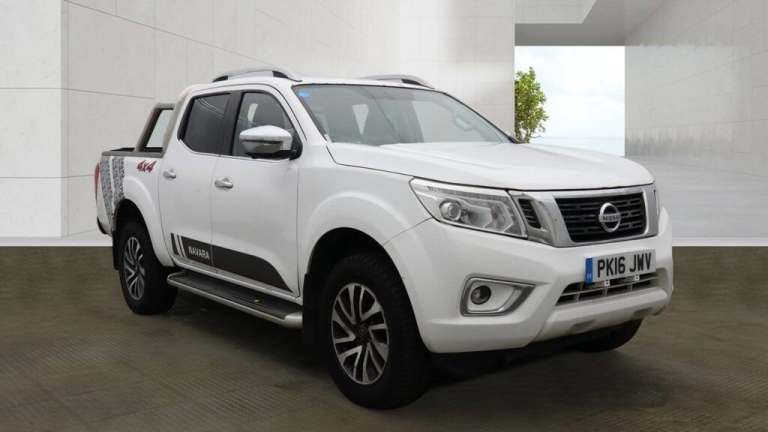 2016 Nissan Navara Double Cab Pick Up Tekna 2.3dCi 190 4WD PICK UP Diesel Manual
