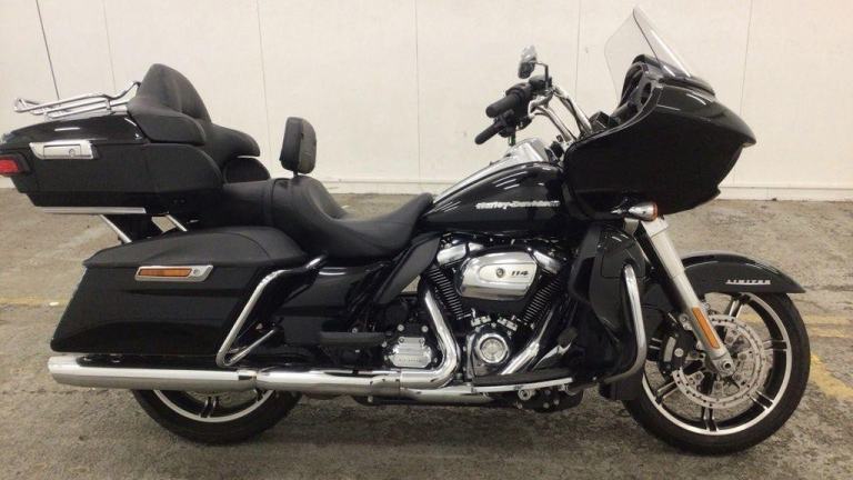 2021 71 HARLEY DAVIDSON 1868 FLTRK ROAD GLIDE LIMITED 2k MILESROADGLIDE TOURER