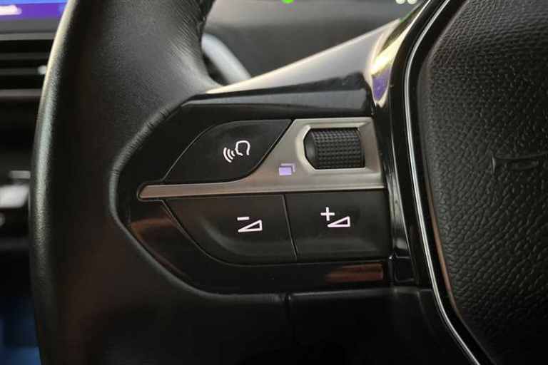 2018 Peugeot 3008 1.5 BlueHDi Allure SUV 5dr Diesel Manual Euro 6 (s/s) (130 ps) SUV Diesel Manual