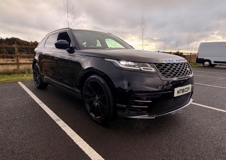 2018 3.0D Range Rover Velar SE R-Dynamic – Santorini Black – High Spec