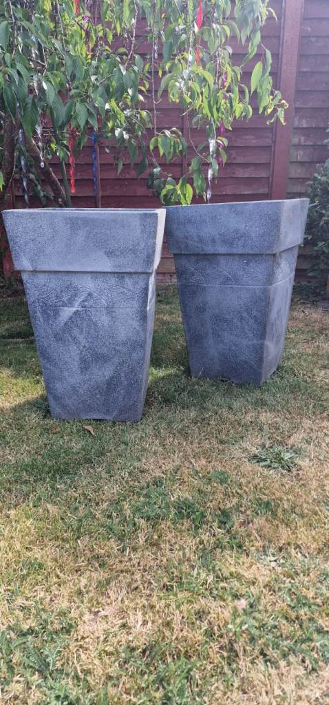 Garden patio tall grey square plant tubs