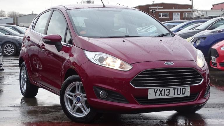 FORD FIESTA 1.0 Zetec Red Manual Petrol 2013