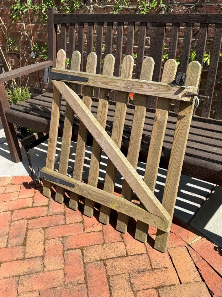 Picket Gate 900x900cm
