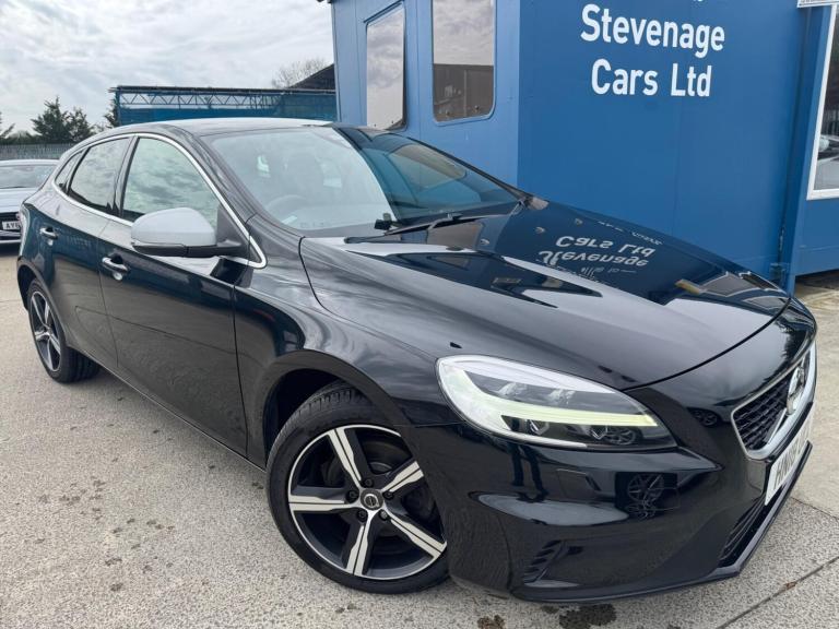 2018 Volvo V40 2.0 T2 GPF R-Design Nav Plus Euro 6 (s/s) 5dr HATCHBACK Petrol Manual