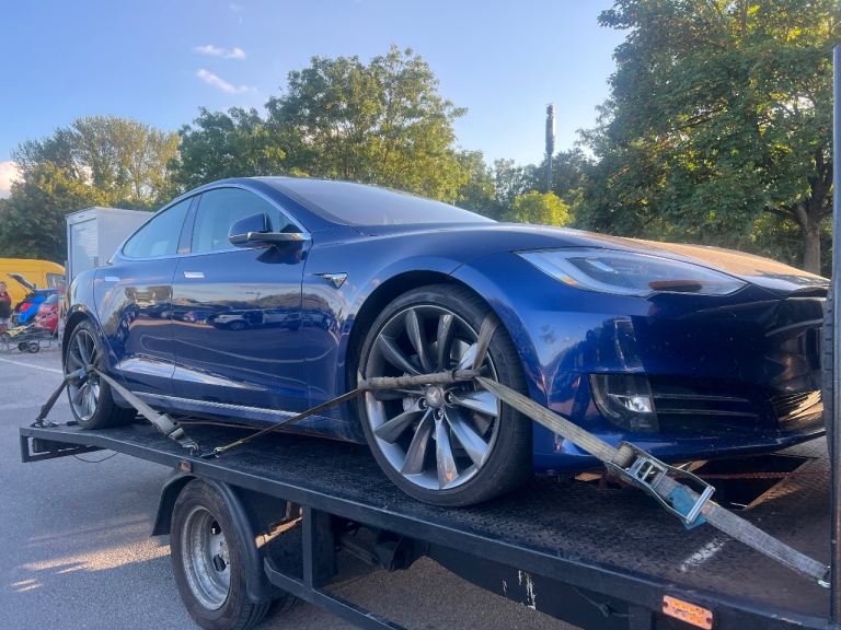 CHEAP 24 HOUR CAR & VAN RECOVERY & TRANSPORT SERVICE. At Home Or Work Jump Starts