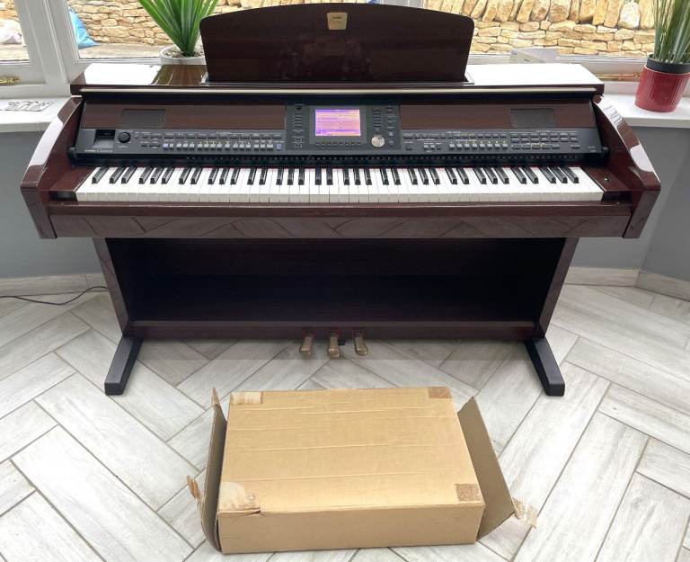 Pristine immaculate Yamaha Clavinova CVP 403 electronic piano and stool