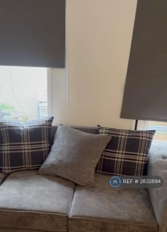 Studio flat in Burdiehouse Rd, Edinburgh, EH17 (#2832894)