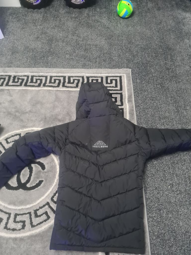 TRAILBERG Black Padded Hooded Jacket – Good Condition