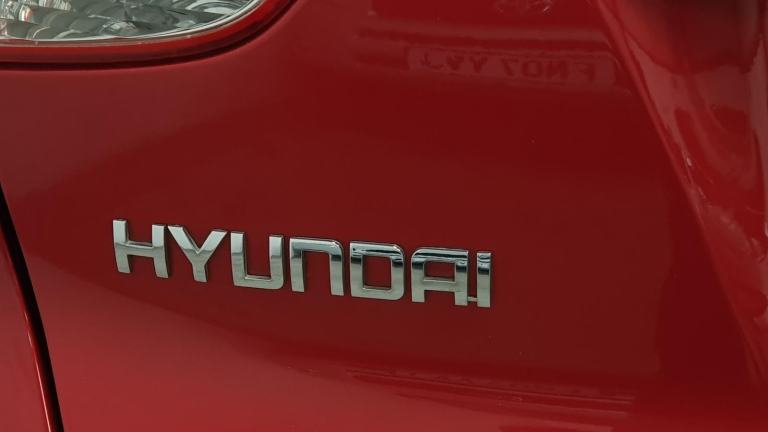 HYUNDAI IX35* 1.7 Crdi * 2wd* DIESEL*26,000 MILES* 1 OWNER* FULL S/HISTORY 