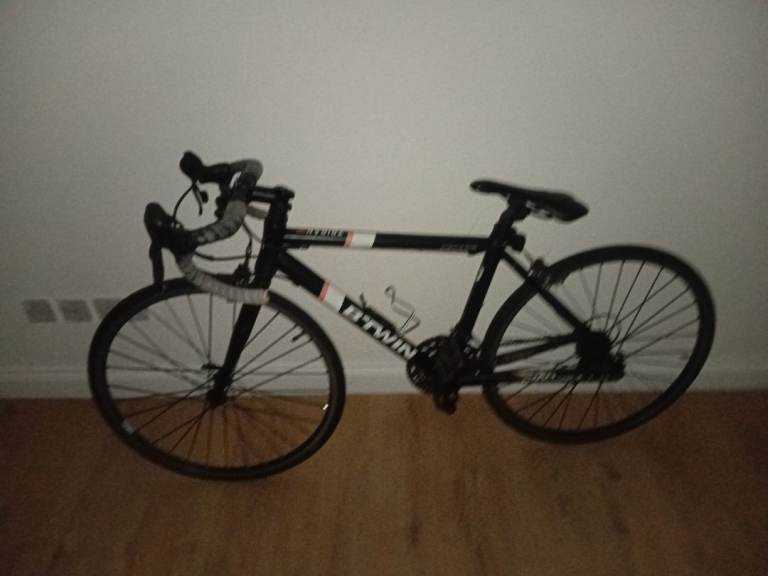 B'Twin Triban Road Bike Medium - Black, Good Condition