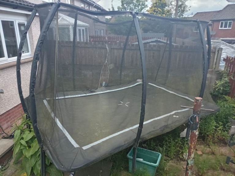 Trampoline
