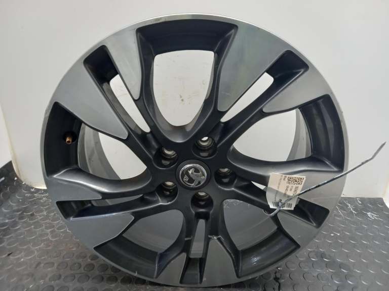 Vauxhall Grandland X Alloy Wheel 18 Inch 5x108 Offset Et49 7.5j 2017-2021 Yp000