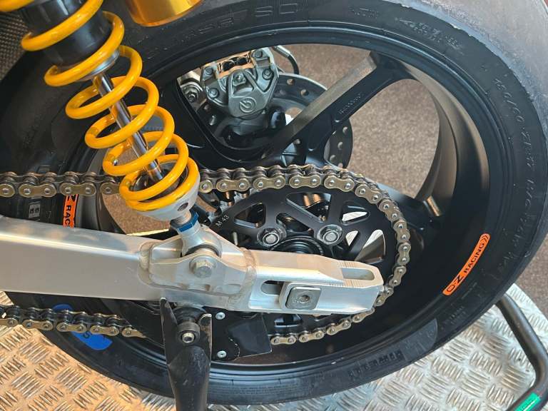 ILR/FROG DEVELOPMENT'S COVERDALE  PATON RACE S1-R  **TOP SPEC ** RACE BIKE 