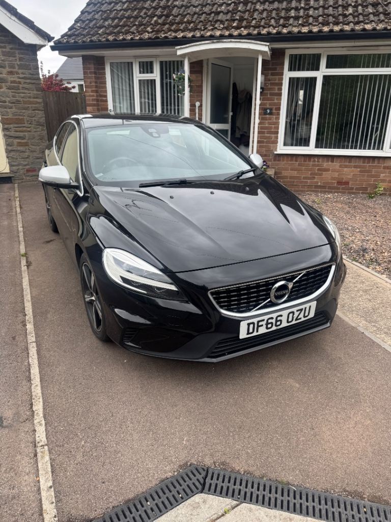 Volvo, V40, Hatchback, 2016, Manual, 1969 (cc), 5 doors