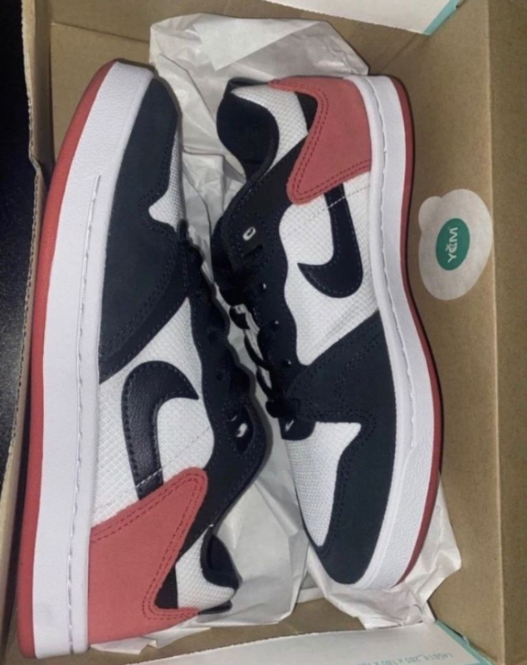 Brand New Nike SB Alleyoop Trainers - UK Size 3