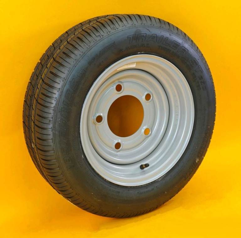 Wanted 2 x Ifor Williams tyres or wheels with good tyres 12"