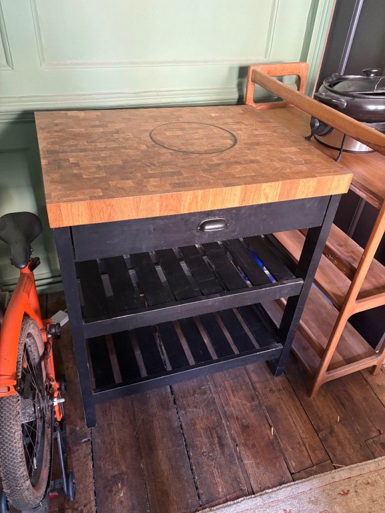 Free IKEA kitchen island